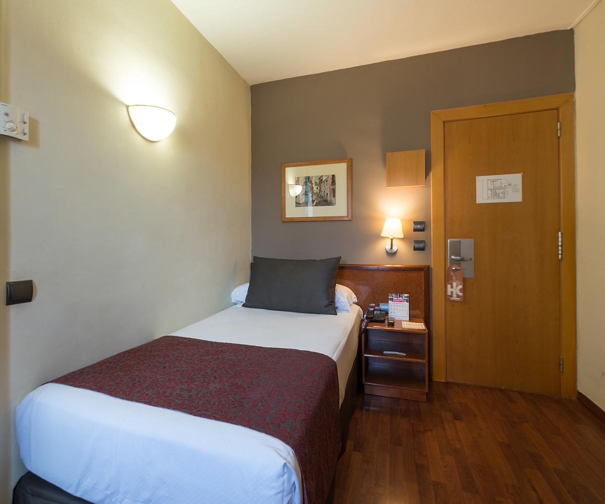 Catalonia Castellnou Hotel Barcellona